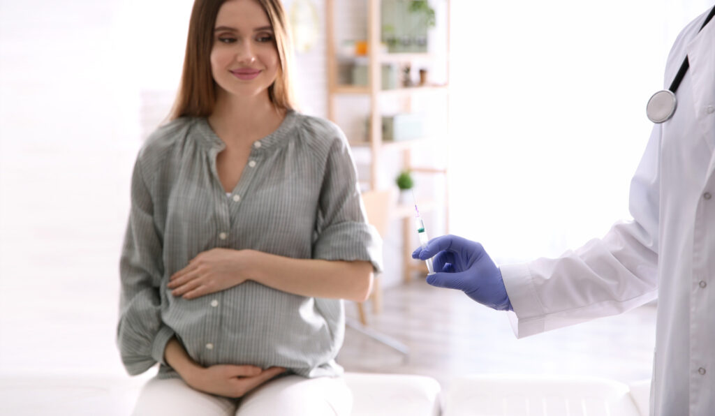 Co ze szczepieniami Covid-19 dla kobiet w ciąży oraz Pacjentów przygotowujących się lub będących w trakcie leczenia niepłodności?